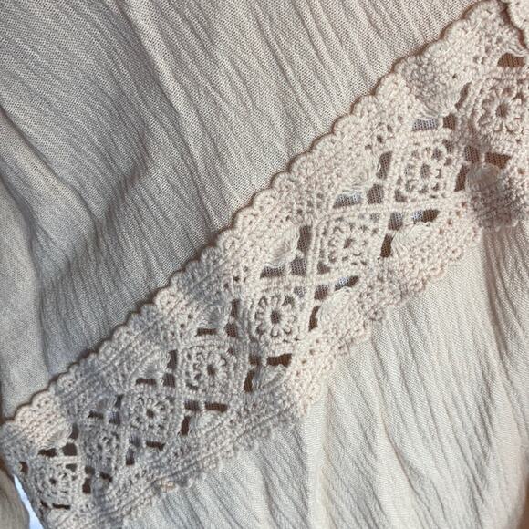 Forever 21 Blush Pink and Lace Cover Up, Size M - Picture 2 of 6